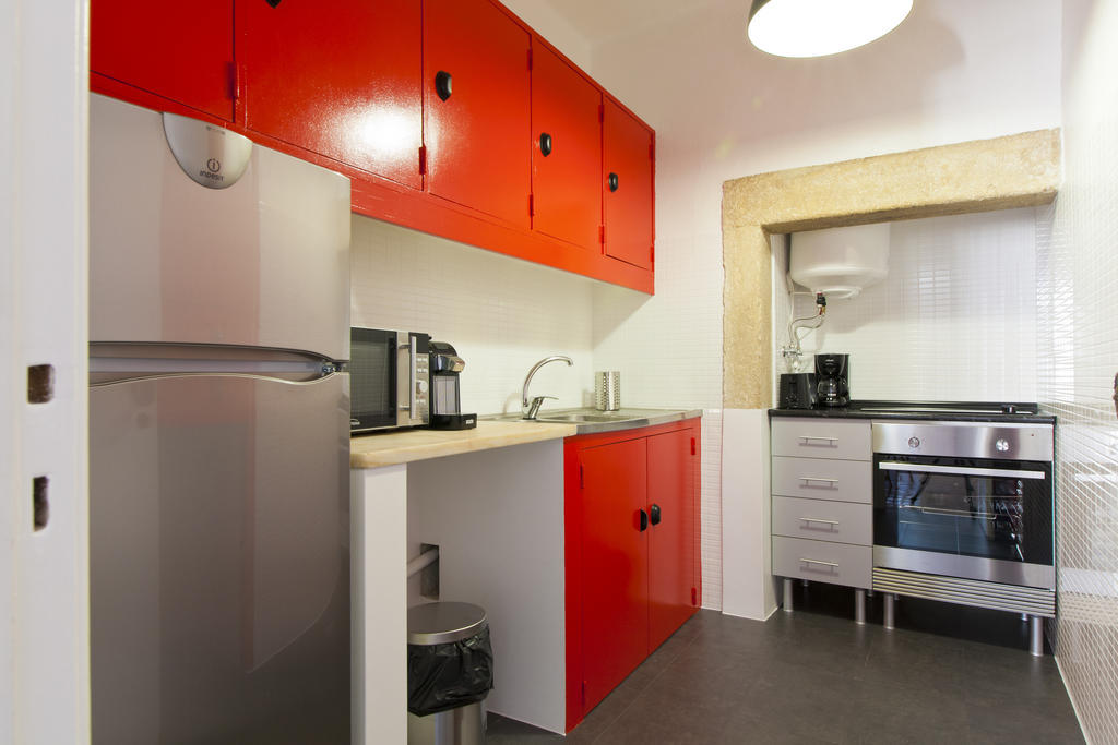 Bairrus Lisbon Apartments - Alfama Bagian luar foto